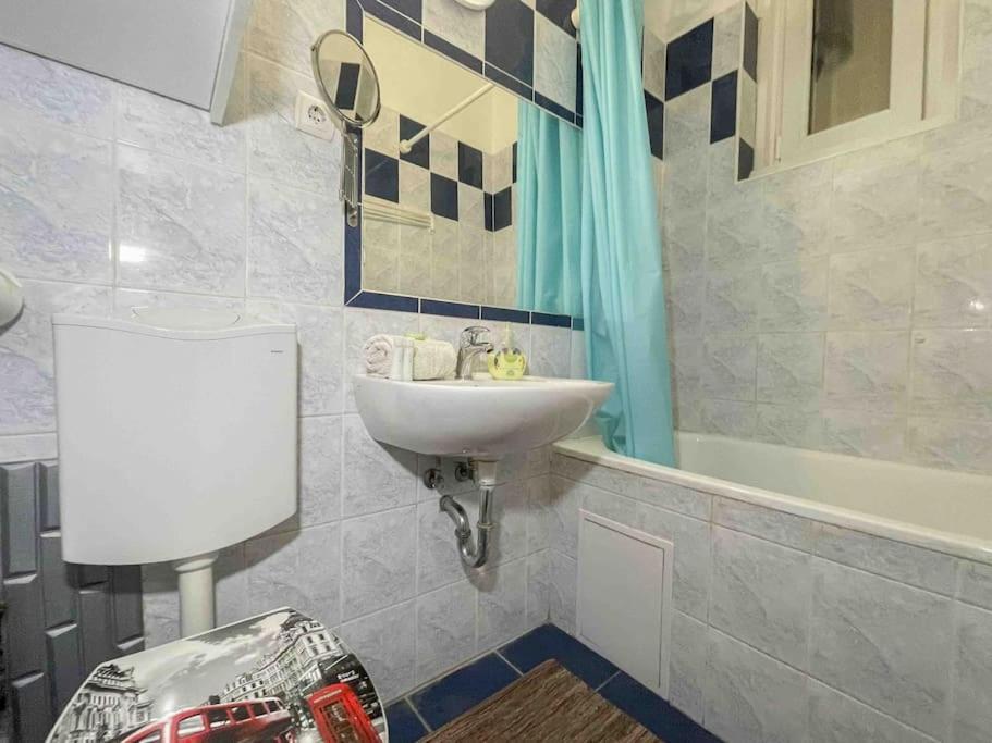 B15 Downtown Cosy Apartment Budapest Ngoại thất bức ảnh